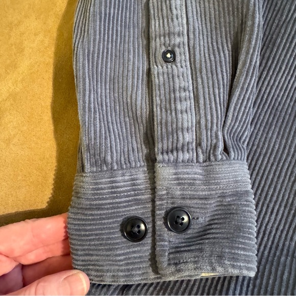 Men's Banana Republic Organic Cotton Corduroy Button Up Shirt, Blue, Size M - Picture 4 of 7